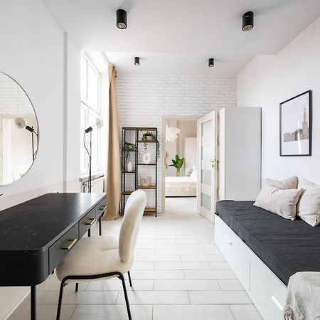 Stunning Apartment With Balcony Гданьск Экстерьер фото