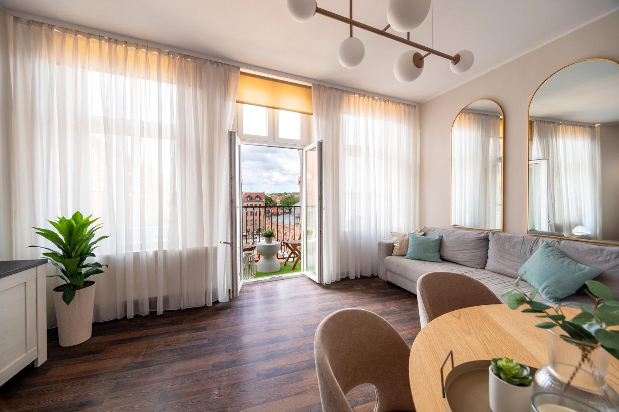 Stunning Apartment With Balcony Гданьск Экстерьер фото